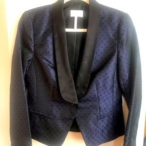 Crop satin tuxedo style blazer